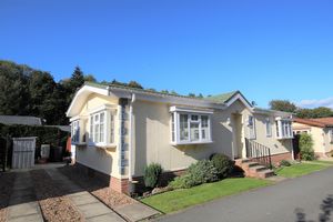 SUPERB PARK HOME - click for photo gallery